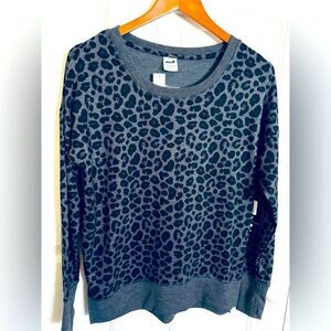 AVIA NWT black & gray leopard print longsleeve size small